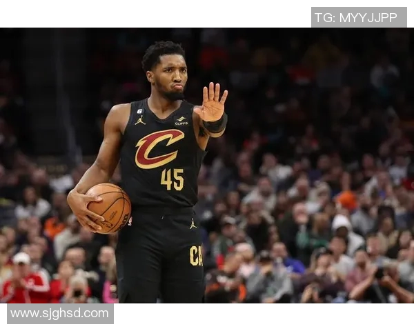 多诺万米切尔:从新秀到全明星的辉煌之路与未来展望 多诺万米切尔:从新秀到全明星的辉煌之路与未来展望